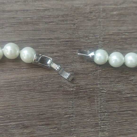 Pearl necklace - Picture 4 of 11